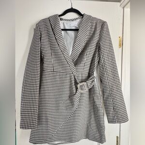 Petal & Pup Black and White Houndstooth Wrap Trench Coat with Buckle Detail